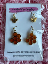 Load image into Gallery viewer, Honeycomb Mini Bee Earring Duo