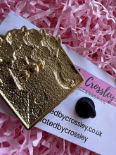 Load image into Gallery viewer, Flower Cat Envelope Pin Badge