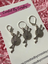 Load image into Gallery viewer, Craft Wool Charm Clip Charm and Stitch Markers