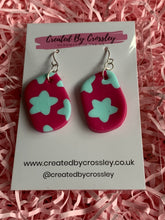 Load image into Gallery viewer, Pink Blue Star Clay Earrings and Necklace