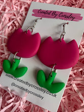 Load image into Gallery viewer, Pink Green Flower Clay Earrings