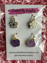 Load image into Gallery viewer, Flower Earring Duo