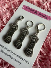 Load image into Gallery viewer, Yarn Charm Clip Charm and Stitch Markers