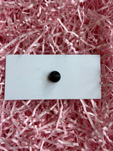 Load image into Gallery viewer, Flower Cat Envelope Pin Badge