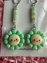 Load image into Gallery viewer, Green Flower Hearing Aid Charms