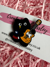 Load image into Gallery viewer, Guitar Cat Pin Badge
