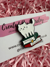 Load image into Gallery viewer, Book Cat Pin Badge
