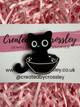 Load image into Gallery viewer, Cat Pin Badge
