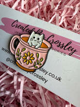 Load image into Gallery viewer, Teacup Cat Pin Badge
