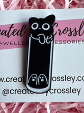 Load image into Gallery viewer, Cat Pin Badge
