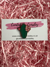 Load image into Gallery viewer, Flower Cactus Pin Badge
