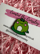 Load image into Gallery viewer, Frog Pin Badge
