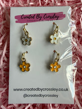 Load image into Gallery viewer, White Yellow Flower Earring Duo
