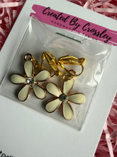 Load image into Gallery viewer, White Gem Flower Clip On Earrings
