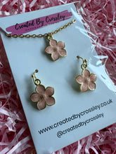 Load image into Gallery viewer, Pink Flower Jewellery Set
