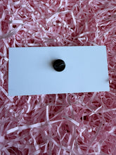 Load image into Gallery viewer, Screaming Cat Pin Badge
