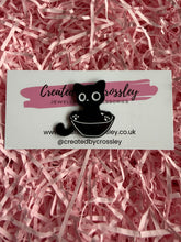 Load image into Gallery viewer, Cat Pin Badge
