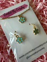 Load image into Gallery viewer, Mini Flower Jewellery Set
