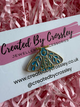 Load image into Gallery viewer, Blue Moth Butterfly Pin Badge
