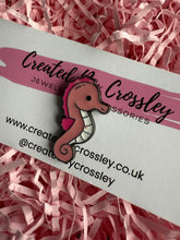 Load image into Gallery viewer, Seahorse Pin Badge
