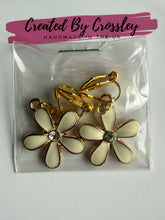 Load image into Gallery viewer, White Gem Flower Clip On Earrings

