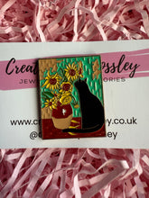 Load image into Gallery viewer, Cat Painting Pin Badge
