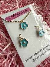 Load image into Gallery viewer, Blue Flower Jewellery Set
