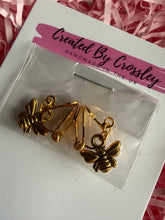 Load image into Gallery viewer, Mini Bee Clip On Earrings
