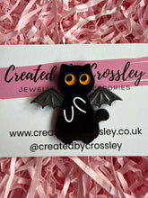 Load image into Gallery viewer, Bat Cat Pin Badge
