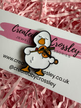 Load image into Gallery viewer, Violin Duck Pin Badge
