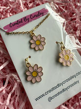 Load image into Gallery viewer, Flower Jewellery Set
