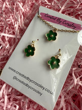 Load image into Gallery viewer, Green Flower Jewellery Set
