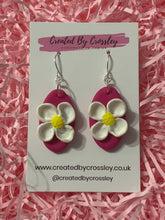 Load image into Gallery viewer, Pink and White Flower Clay Earrings

