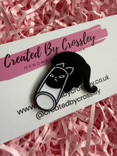 Load image into Gallery viewer, Silly Cat Pin Badge
