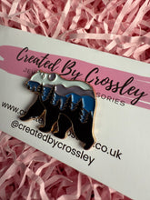 Load image into Gallery viewer, Mountain Forest Bear Pin Badge
