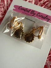 Load image into Gallery viewer, Mini Sunflower Clip On Earrings
