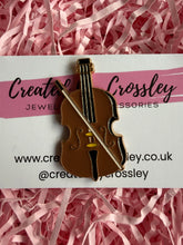 Load image into Gallery viewer, Cello Pin Badge
