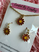Load image into Gallery viewer, Red Flower Jewellery Set

