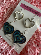 Load image into Gallery viewer, Hearts Earring Duo
