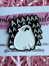 Load image into Gallery viewer, Screaming Cat Pin Badge
