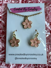 Load image into Gallery viewer, Pink Flower Jewellery Set
