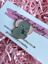 Load image into Gallery viewer, Elephant Pin Badge
