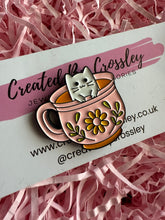 Load image into Gallery viewer, Teacup Cat Pin Badge
