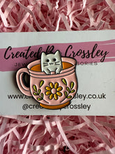 Load image into Gallery viewer, Teacup Cat Pin Badge
