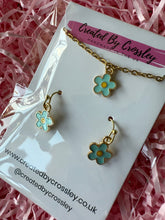 Load image into Gallery viewer, Mini Flower Jewellery Set
