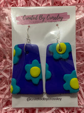 Load image into Gallery viewer, Blue Flower Clay Earrings
