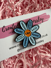 Load image into Gallery viewer, Positive Flower Pin Badge

