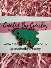 Load image into Gallery viewer, Frog Pin Badge
