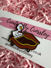 Load image into Gallery viewer, Piano Duck Pin Badge
