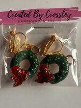 Load image into Gallery viewer, Christmas Wreath Clip On Earrings
